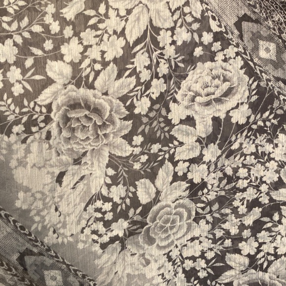 One World Womens Floral Poncho Blouse Sz 1X Boho Roses Gypsy Handkerchief Flowy - Picture 6 of 13